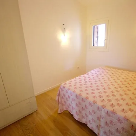 Residenze Dei Fiori * פורטו רוטונדו