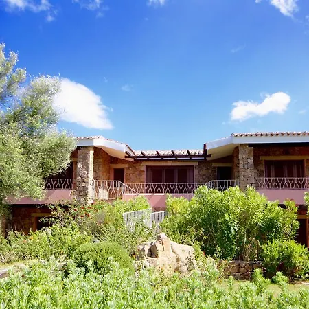 Residenze Dei Fiori * פורטו רוטונדו
