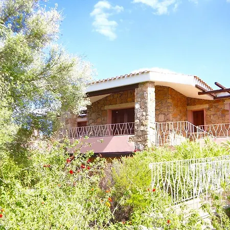Residenze Dei Fiori * פורטו רוטונדו