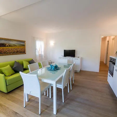 Residenze Dei Fiori בית נופש